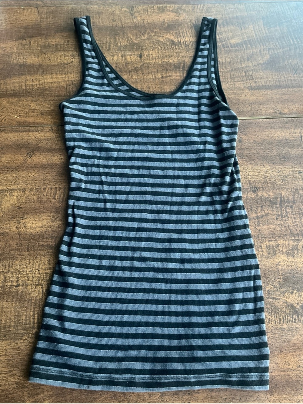 Vintage Express Sexy Basics Tank Top M Gray Black Stripe Metallic Y2K Grunge